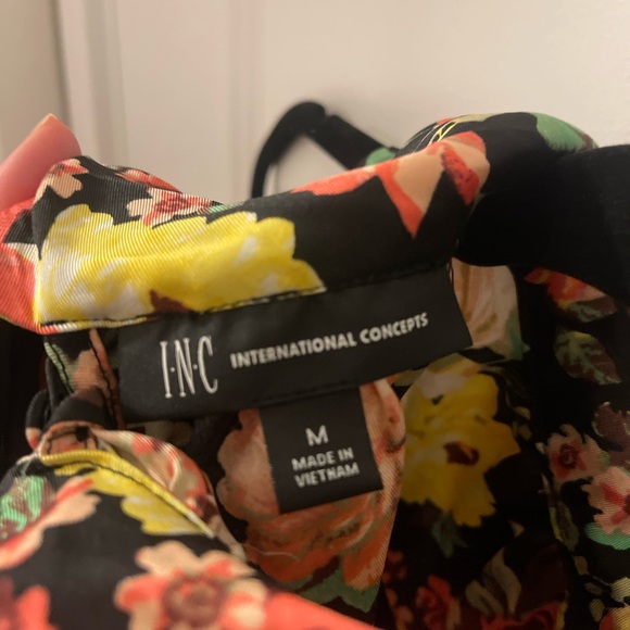 I.N.C International Concepts, Floral Top, Size Medium, New With Tags - Picture 9 of 10